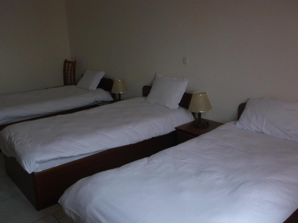 Montenegrin Inn Ohrid Bilik gambar